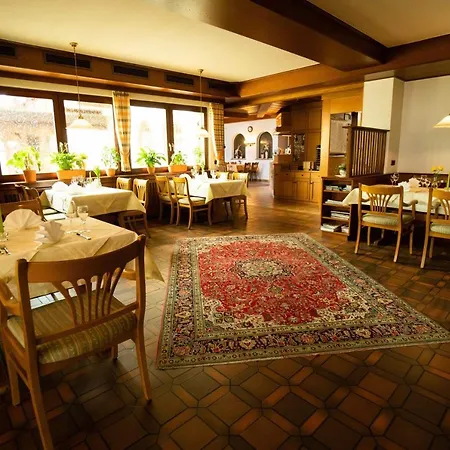 Gasthof Zum Rössel Lichtenau 3*